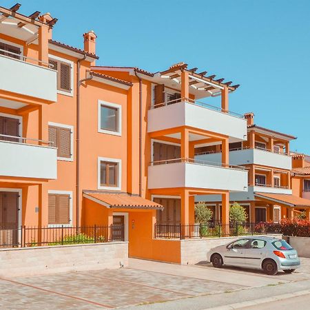 Apartment Dertil Premantura Ngoại thất bức ảnh